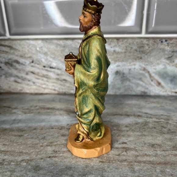 DiGiovanni Heirloom Nativity Collection "Gaspar" Wiseman King 6” Figure 1998 - Picture 2 of 7